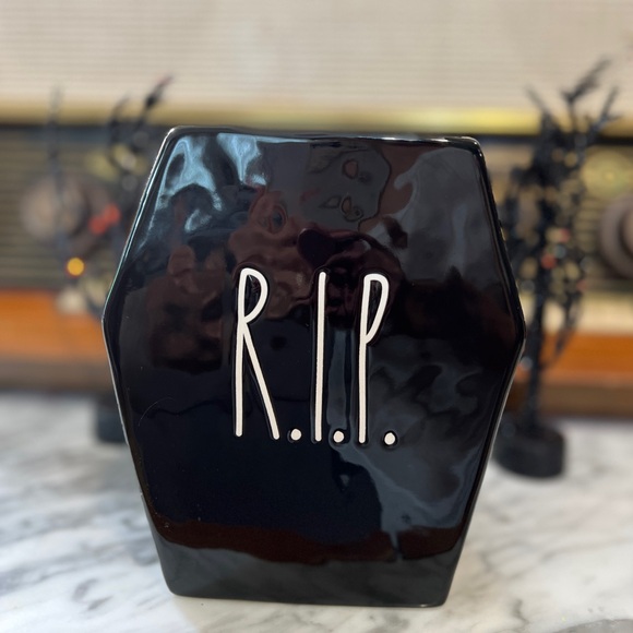 ✨NEW🖤Rae Dunn 2024 Glossy Black RIP Vase Utensil Holder🪦 - Picture 3 of 8